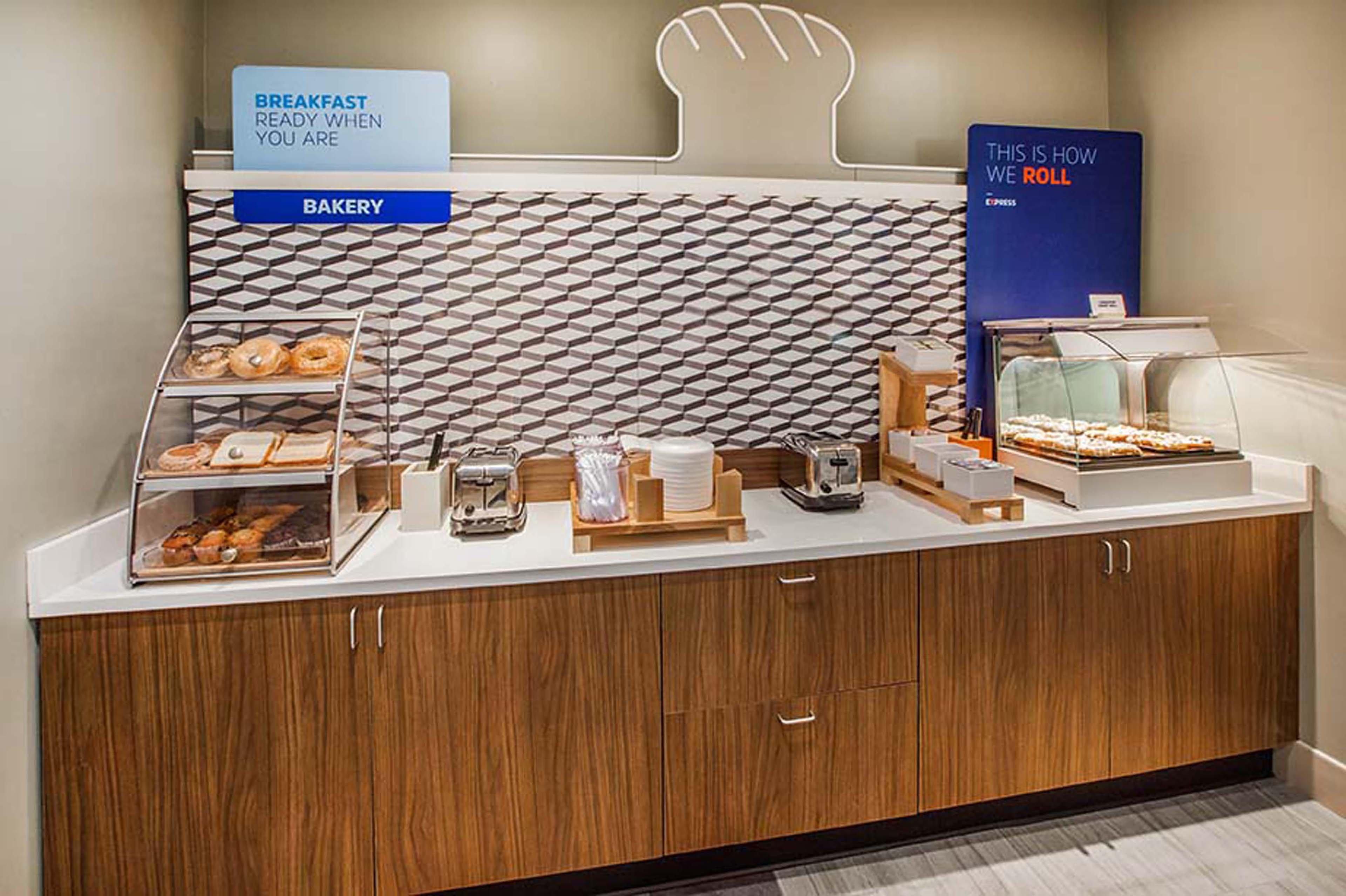 Holiday Inn Express & Suites Ripley By Ihg Экстерьер фото