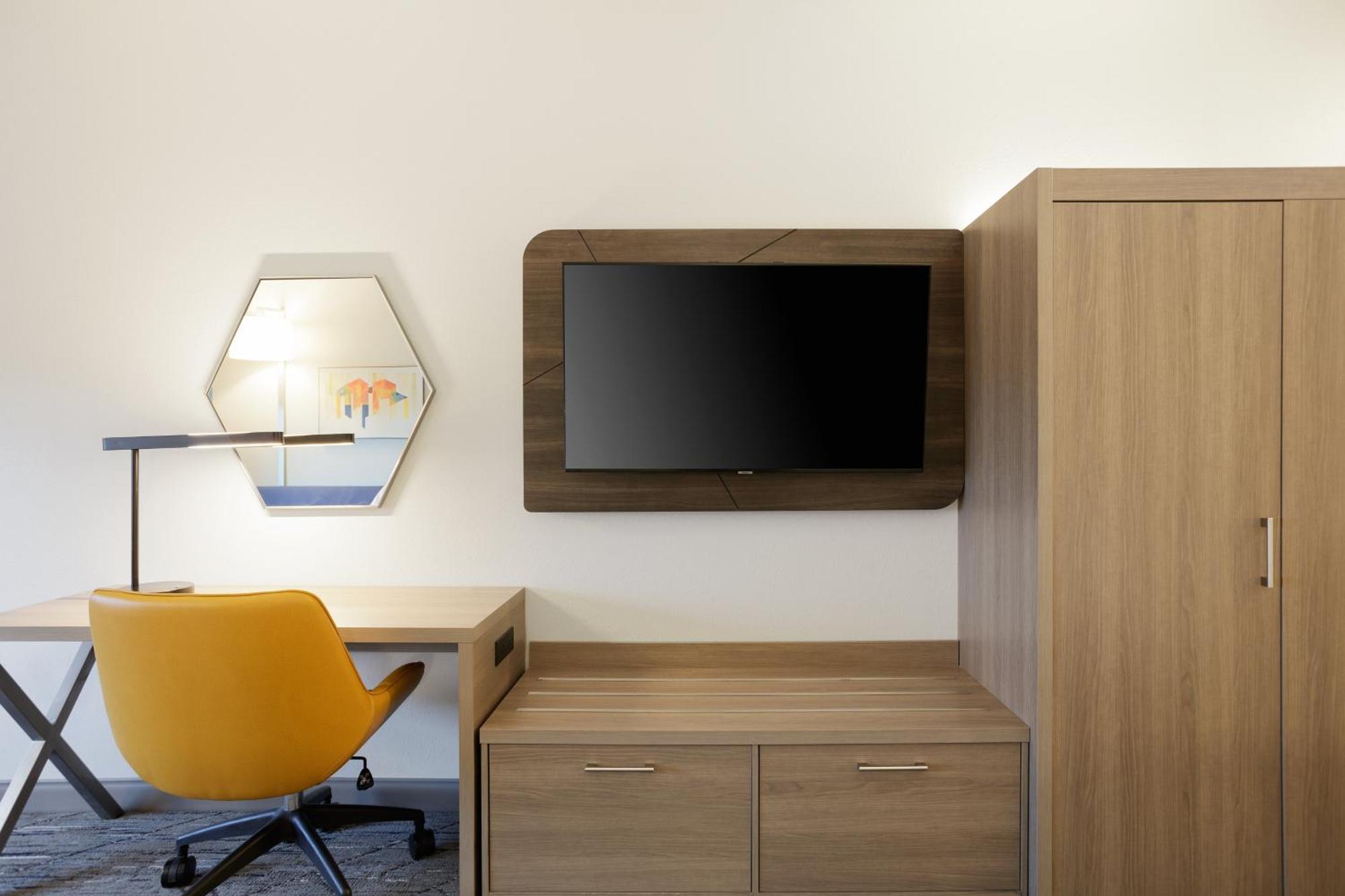 Holiday Inn Express & Suites Ripley By Ihg Экстерьер фото