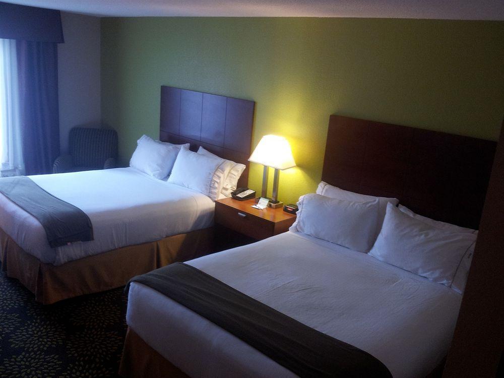 Holiday Inn Express & Suites Ripley By Ihg Экстерьер фото